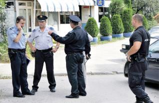 august2011_policajci_tuze_699179227